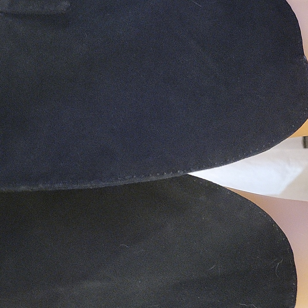 Black Blazer.suede. - Picture 4 of 13